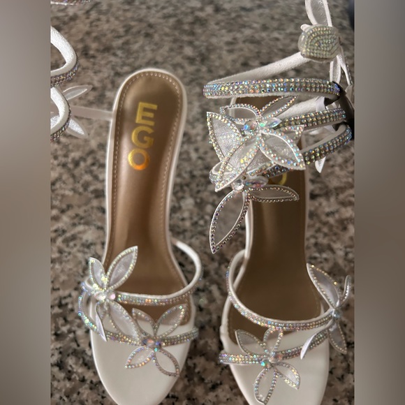 Fantasy butterfly heels - Picture 4 of 5